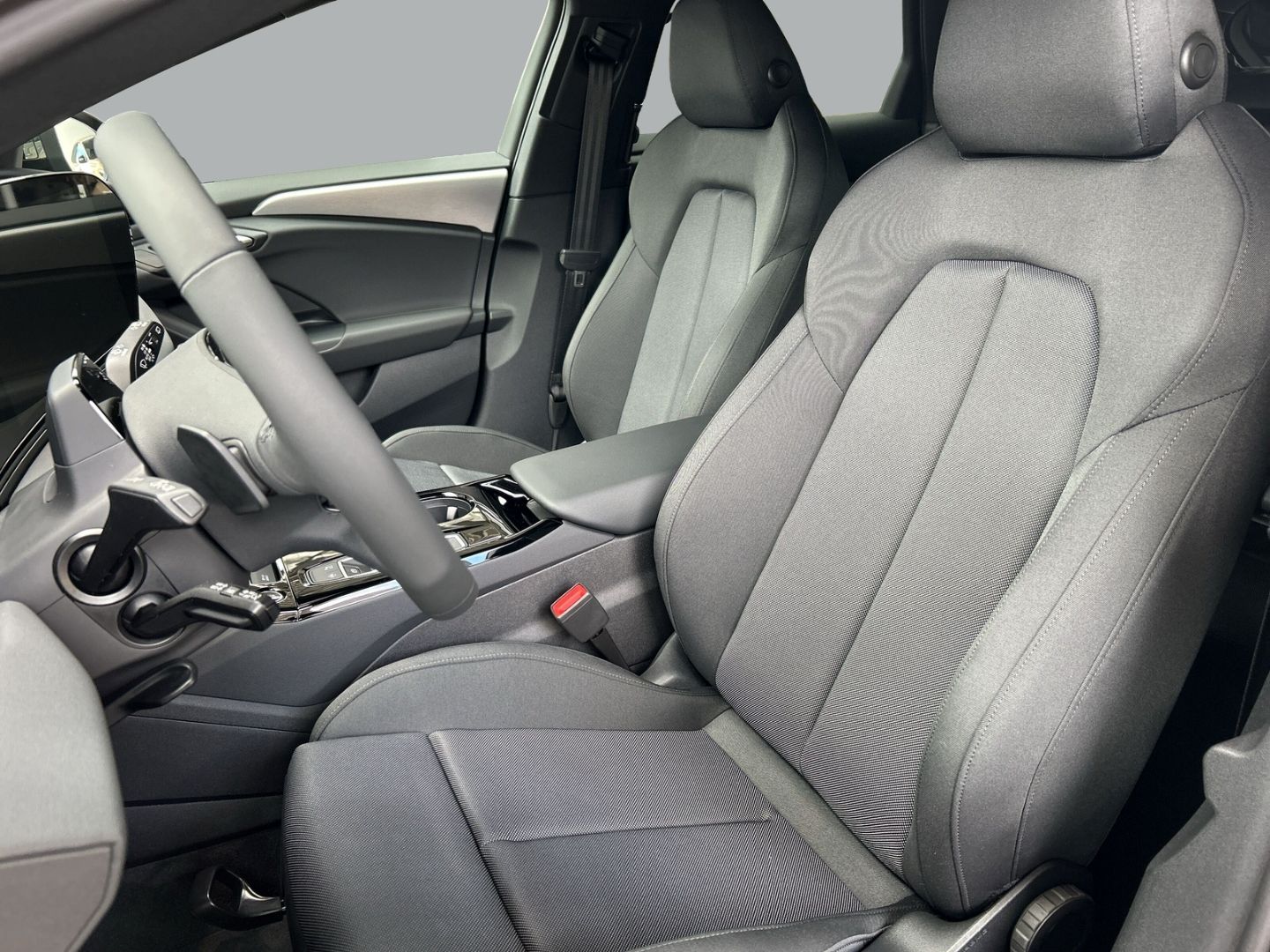 Fahrzeug 11 Fahrzeugabbildung Audi A6 e-tron AVANT 210 KW+LED+AHK+SHZ+HUD+TECH+CARP