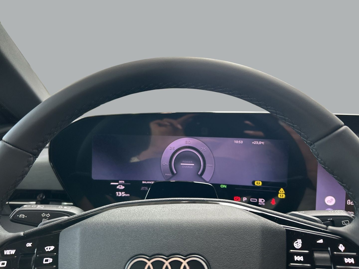 Fahrzeug 14 Fahrzeugabbildung Audi A6 e-tron AVANT 210 KW+LED+AHK+SHZ+HUD+TECH+CARP
