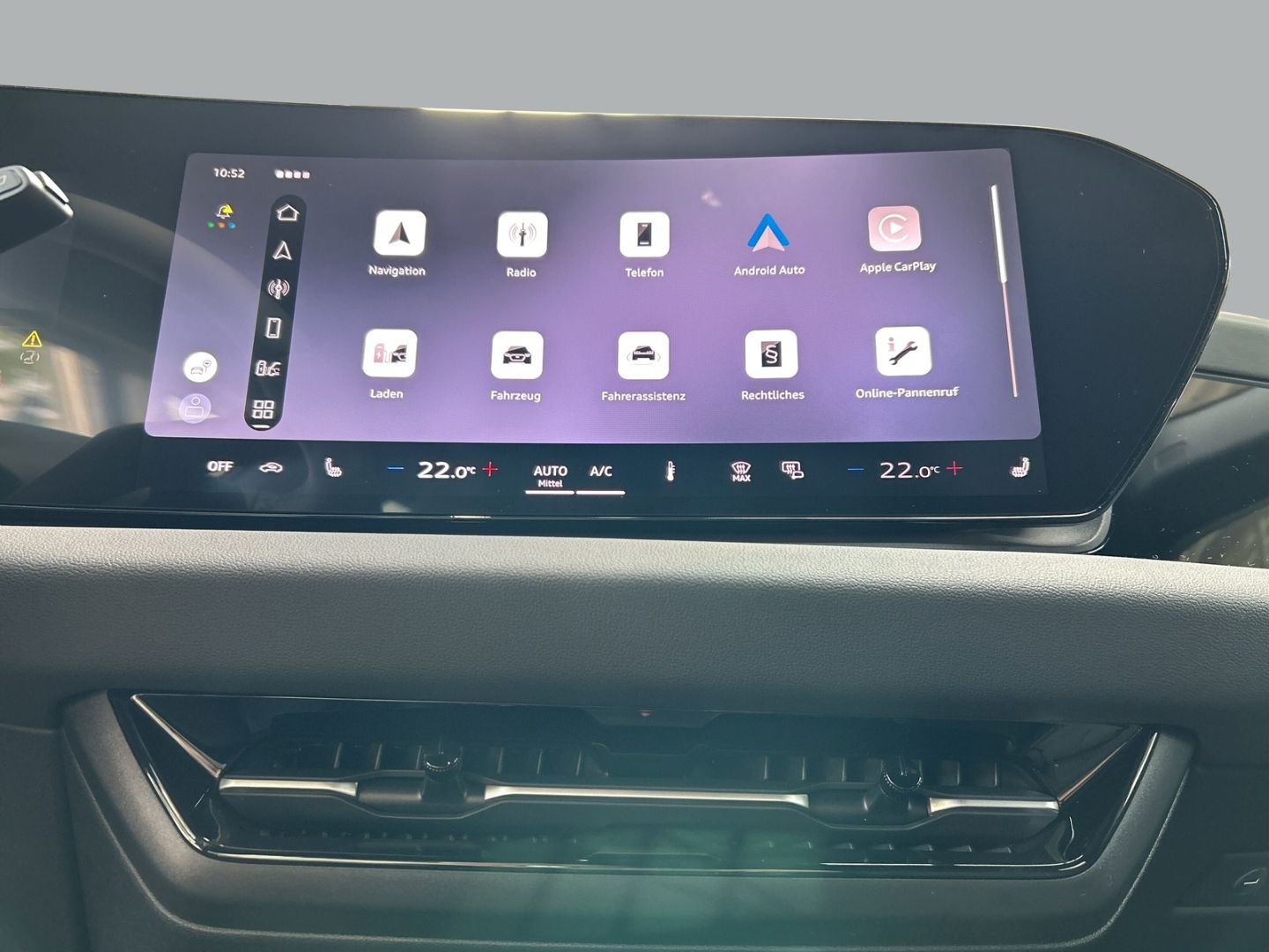 Fahrzeug 16 Fahrzeugabbildung Audi A6 e-tron AVANT 210 KW+LED+AHK+SHZ+HUD+TECH+CARP