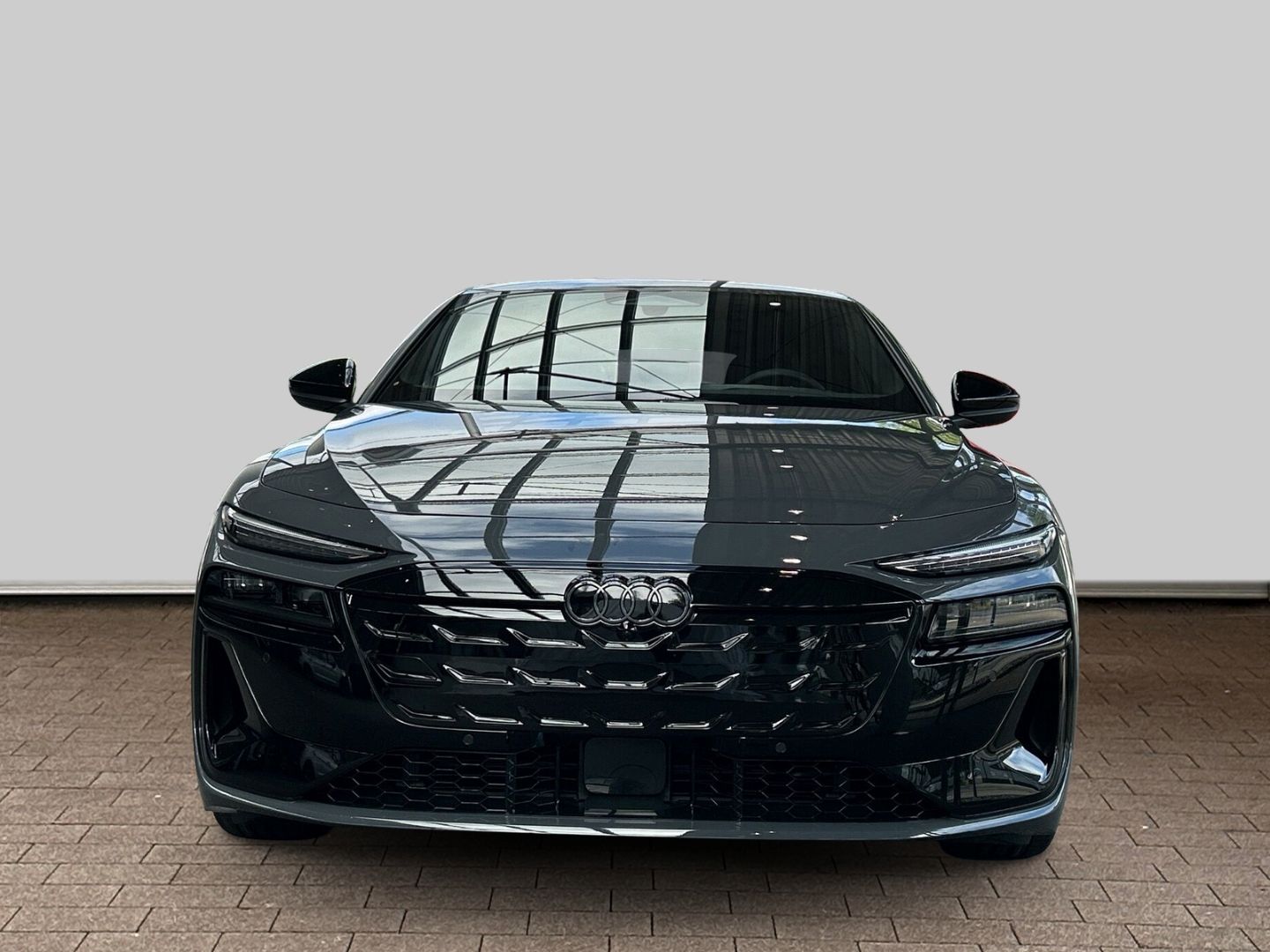 Fahrzeug 3 Fahrzeugabbildung Audi A6 e-tron AVANT 210 KW+LED+AHK+SHZ+HUD+TECH+CARP