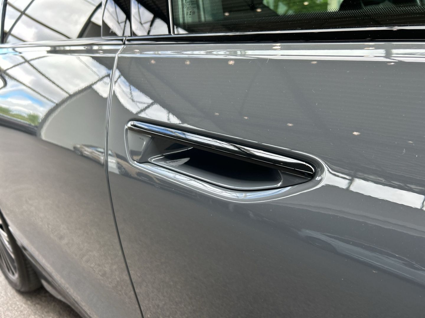 Fahrzeug 23 Fahrzeugabbildung Audi A6 e-tron AVANT 210 KW+LED+AHK+SHZ+HUD+TECH+CARP
