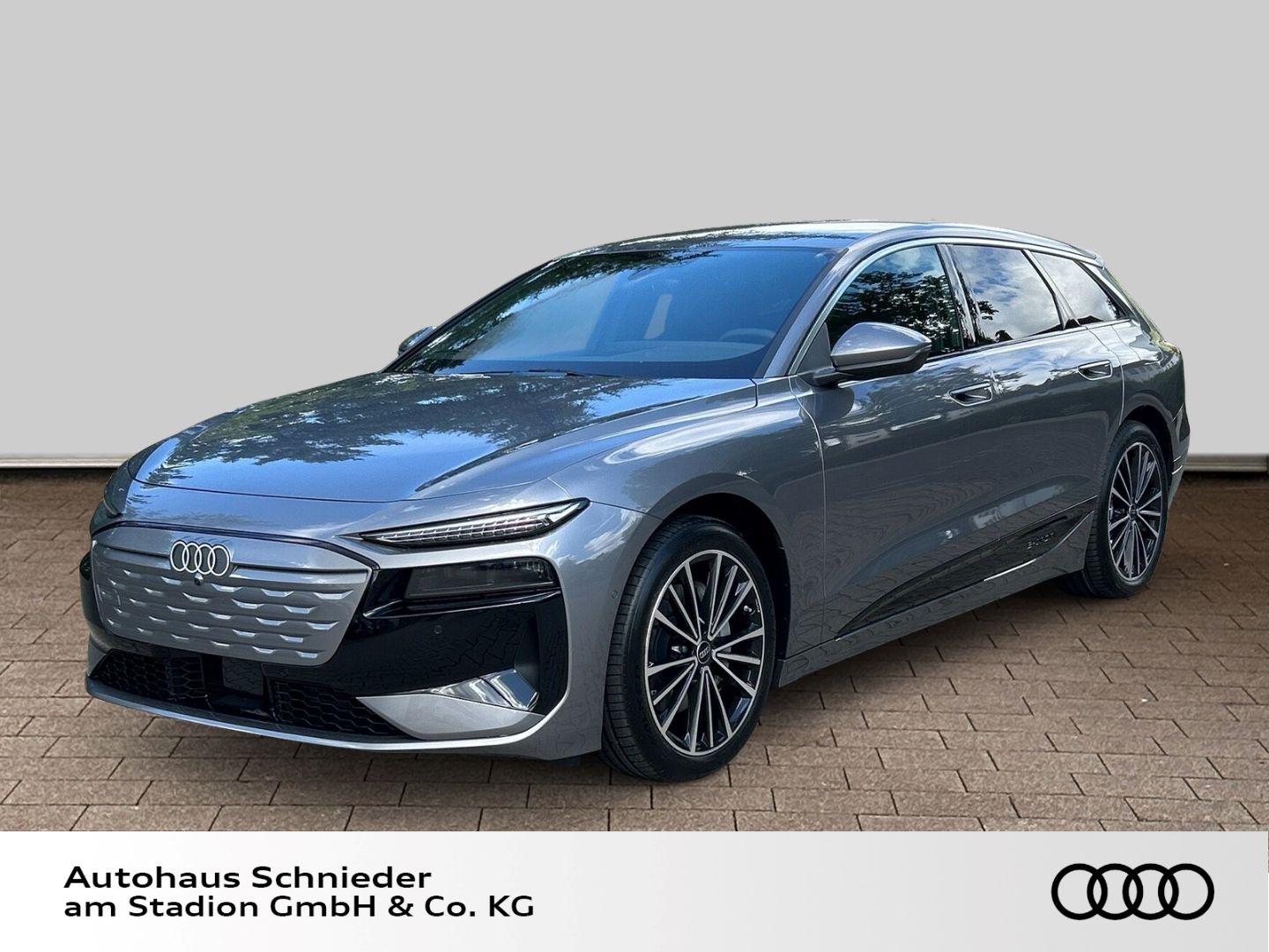 Fahrzeug 3 Fahrzeugabbildung Audi A6 e-tron AVANT QUATTRO+AHK+HUD+LUFT+LED+TECH PL