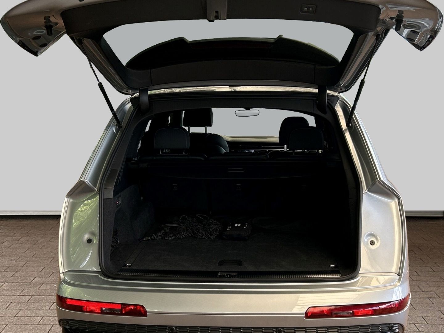 Fahrzeugabbildung Audi SQ7 4.0 TFSI quattro Matrix LED Sportsitze Kamer
