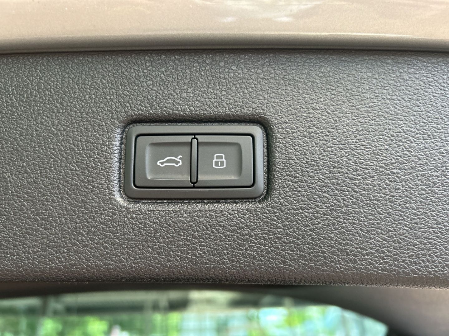 Fahrzeugabbildung Audi SQ7 4.0 TFSI quattro Matrix LED Sportsitze Kamer