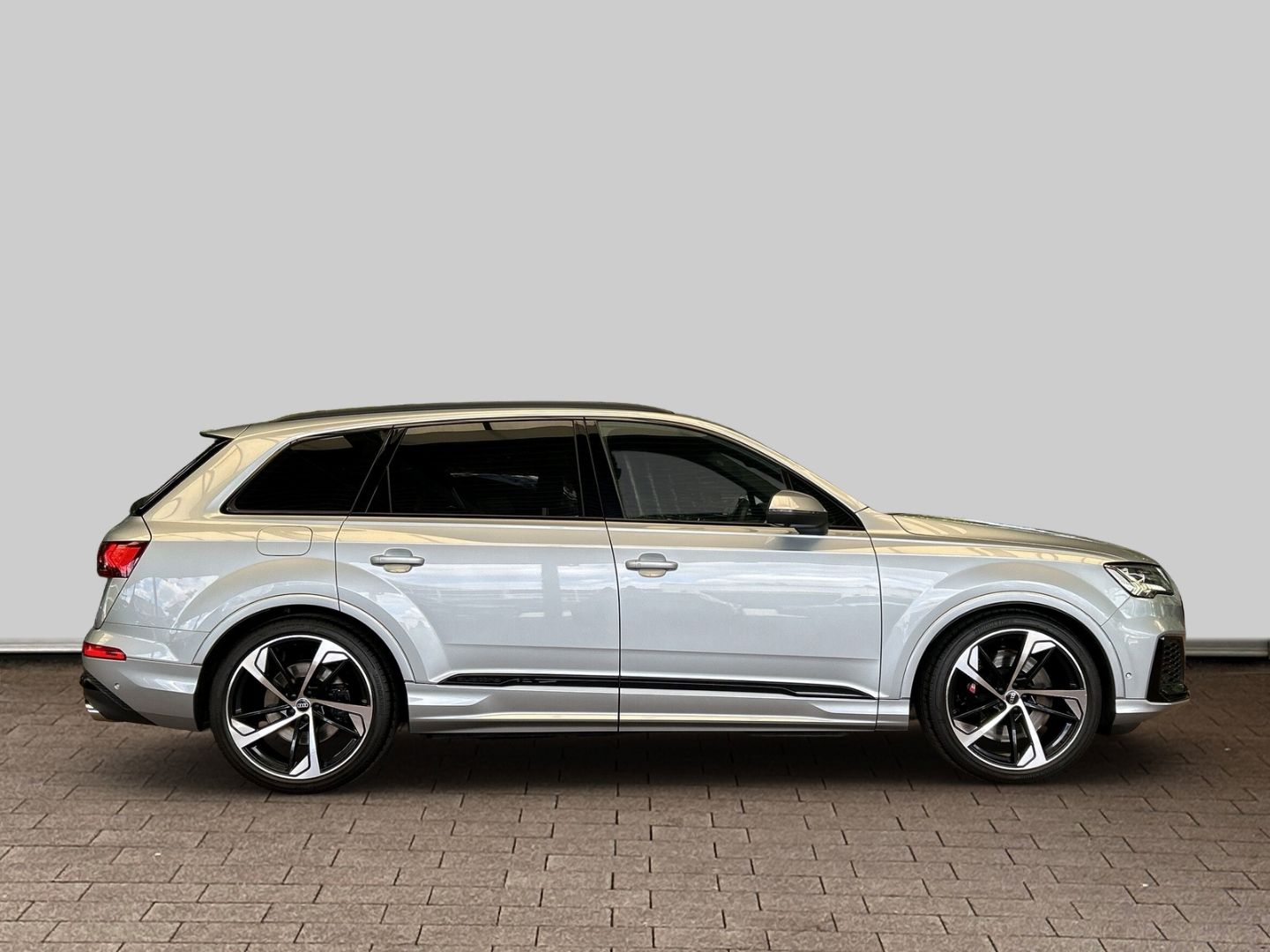 Fahrzeugabbildung Audi SQ7 4.0 TFSI quattro Matrix LED Sportsitze Kamer