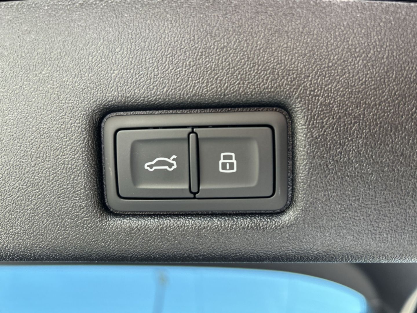Fahrzeug 22 Fahrzeugabbildung Audi Q5 SPORTB.TFSI LED+MEMORY+LEDER+TECH PLUS+PARK L