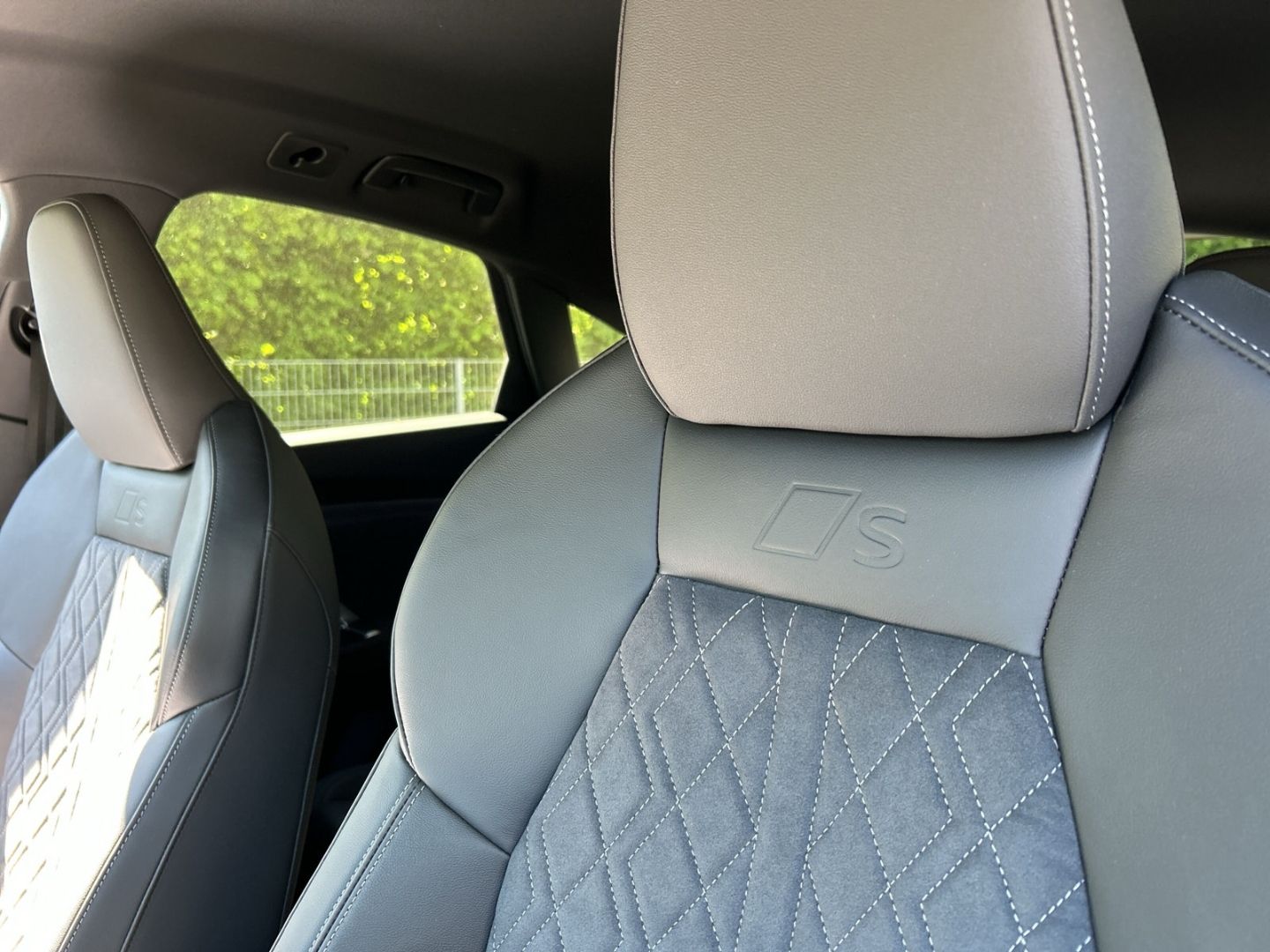 Fahrzeug 24 Fahrzeugabbildung Audi Q5 SPORTB.TFSI LED+MEMORY+LEDER+TECH PLUS+PARK L