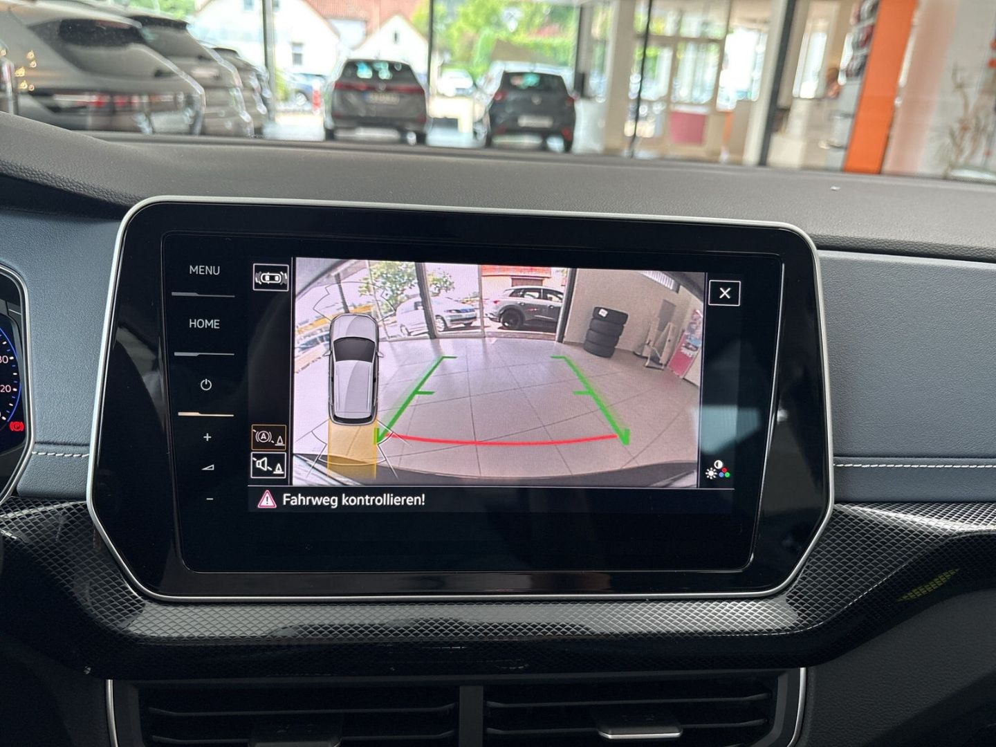 Fahrzeug 16 Fahrzeugabbildung Volkswagen T-Cross Style 1.5l TSI TRAVEL COMFORT REAR VIEW