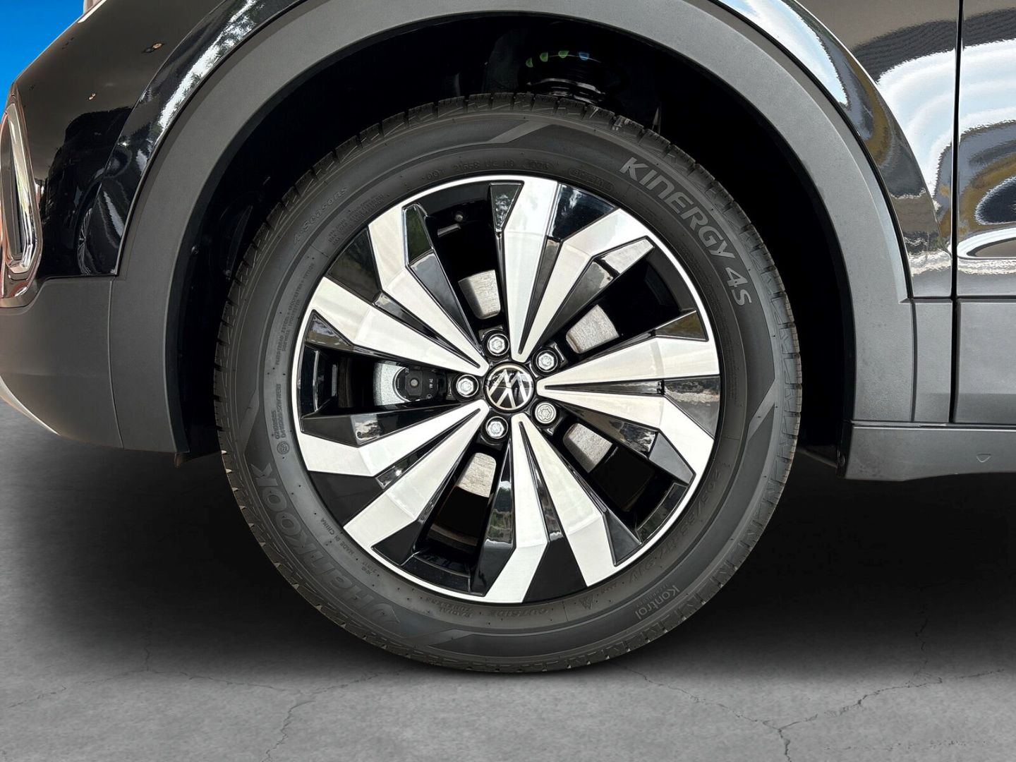 Fahrzeug 8 Fahrzeugabbildung Volkswagen T-Cross Style 1.5l TSI TRAVEL COMFORT REAR VIEW