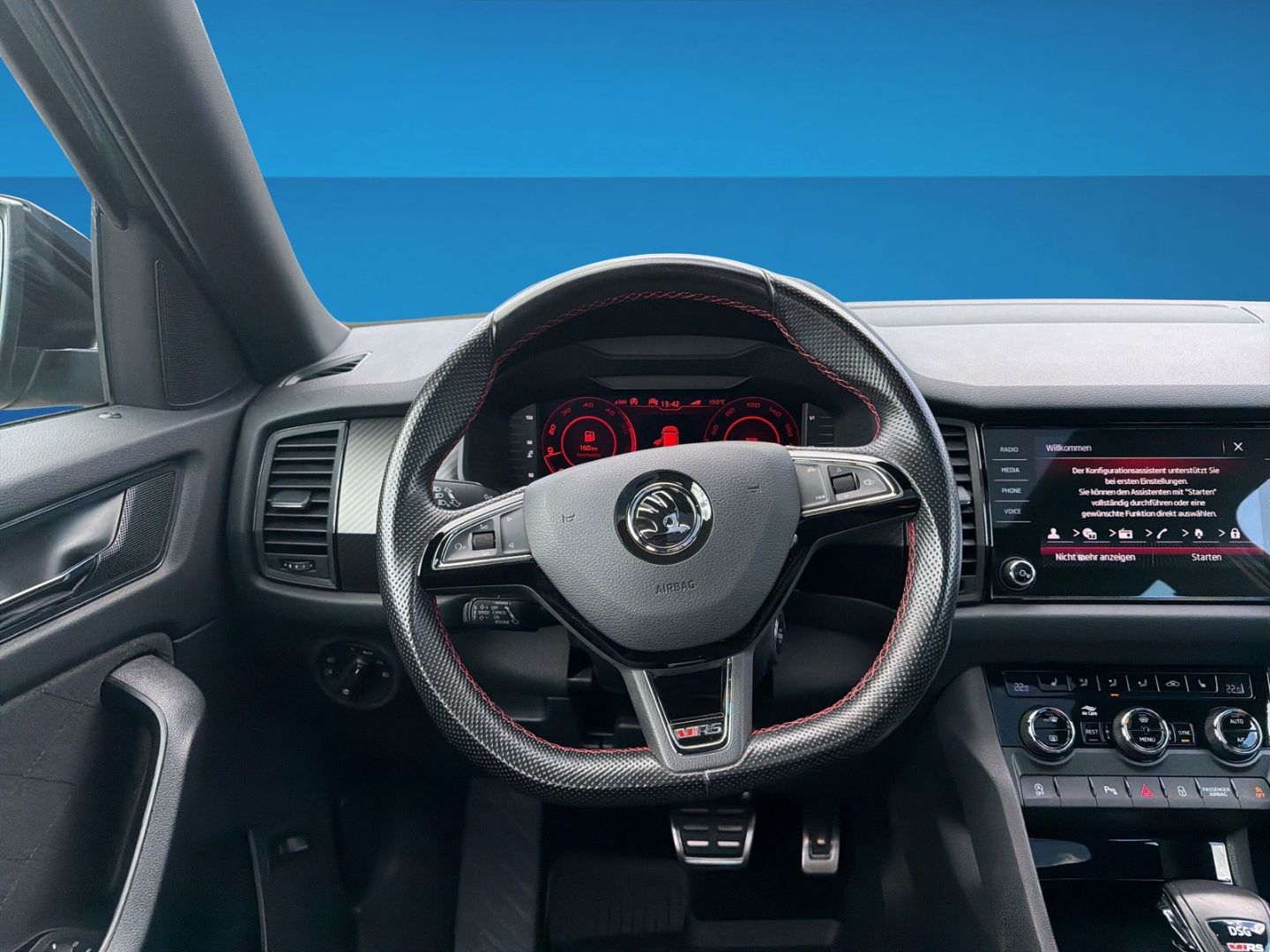 Fahrzeug 11 Fahrzeugabbildung SKODA Kodiaq 2.0 Bi-TDI RS 4x4 REAR VIEW AHK Navi