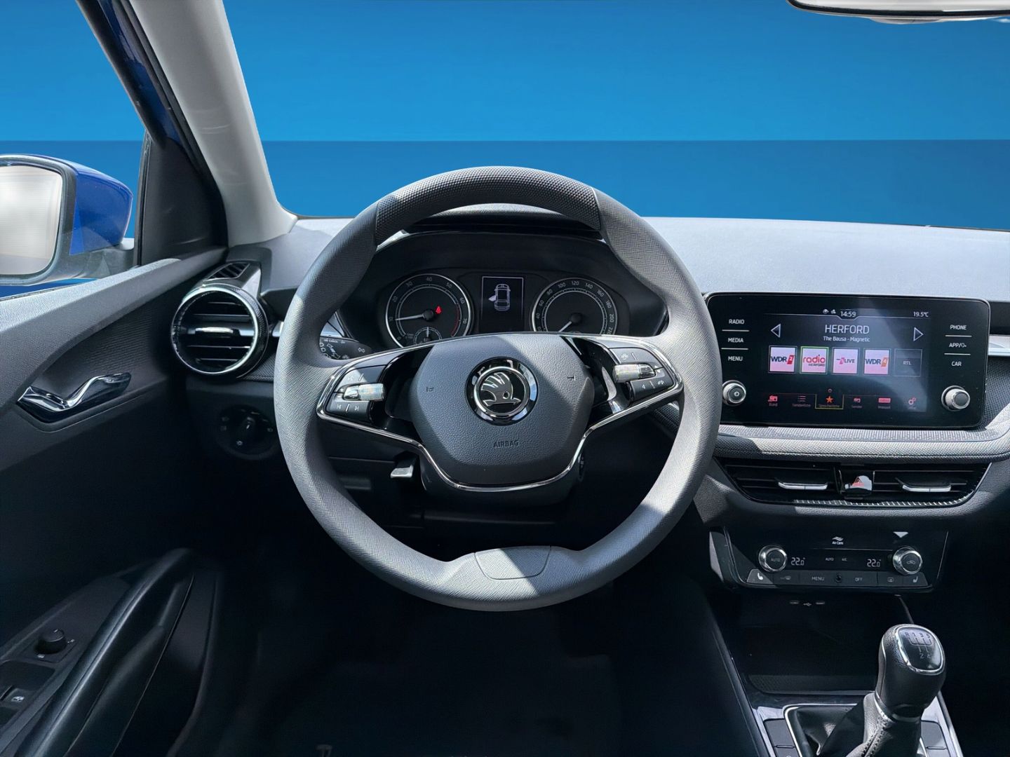 Fahrzeugabbildung SKODA Fabia 1.0 TSI Selection Climatronic LED Bluetoot