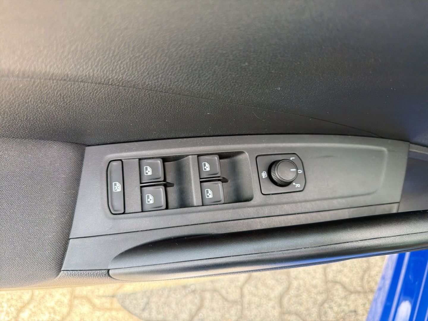 Fahrzeugabbildung SKODA Fabia 1.0 TSI Selection Climatronic LED Bluetoot