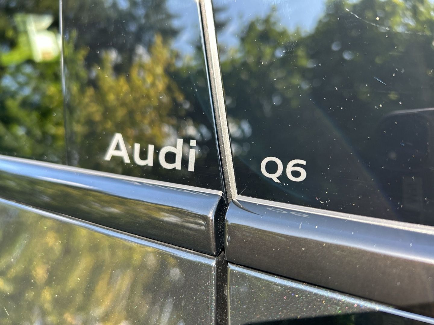 Fahrzeugabbildung Audi Q6 e-tron SUV QUATTRO 315 kW+SLINE BUSINESS+AHK