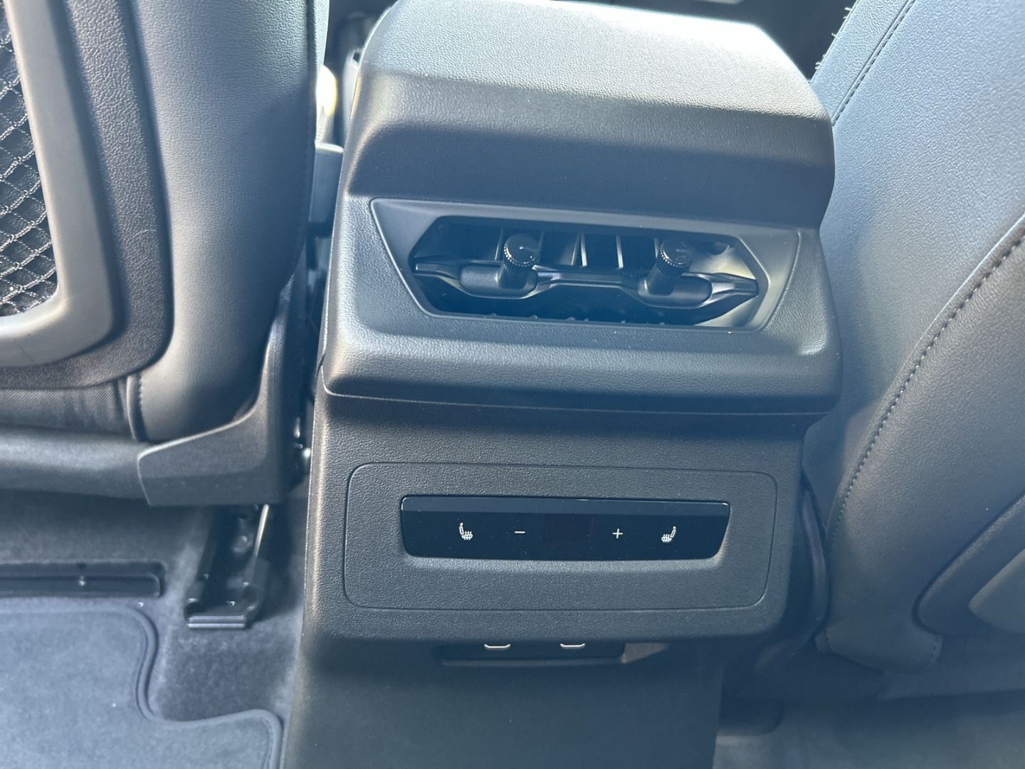 Fahrzeugabbildung Audi Q6 e-tron SUV QUATTRO 315 kW+SLINE BUSINESS+AHK