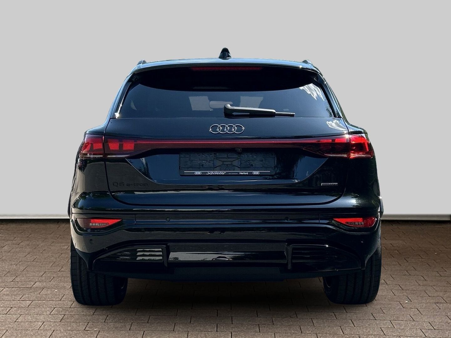Fahrzeugabbildung Audi Q6 e-tron SUV QUATTRO 315 kW+SLINE BUSINESS+AHK