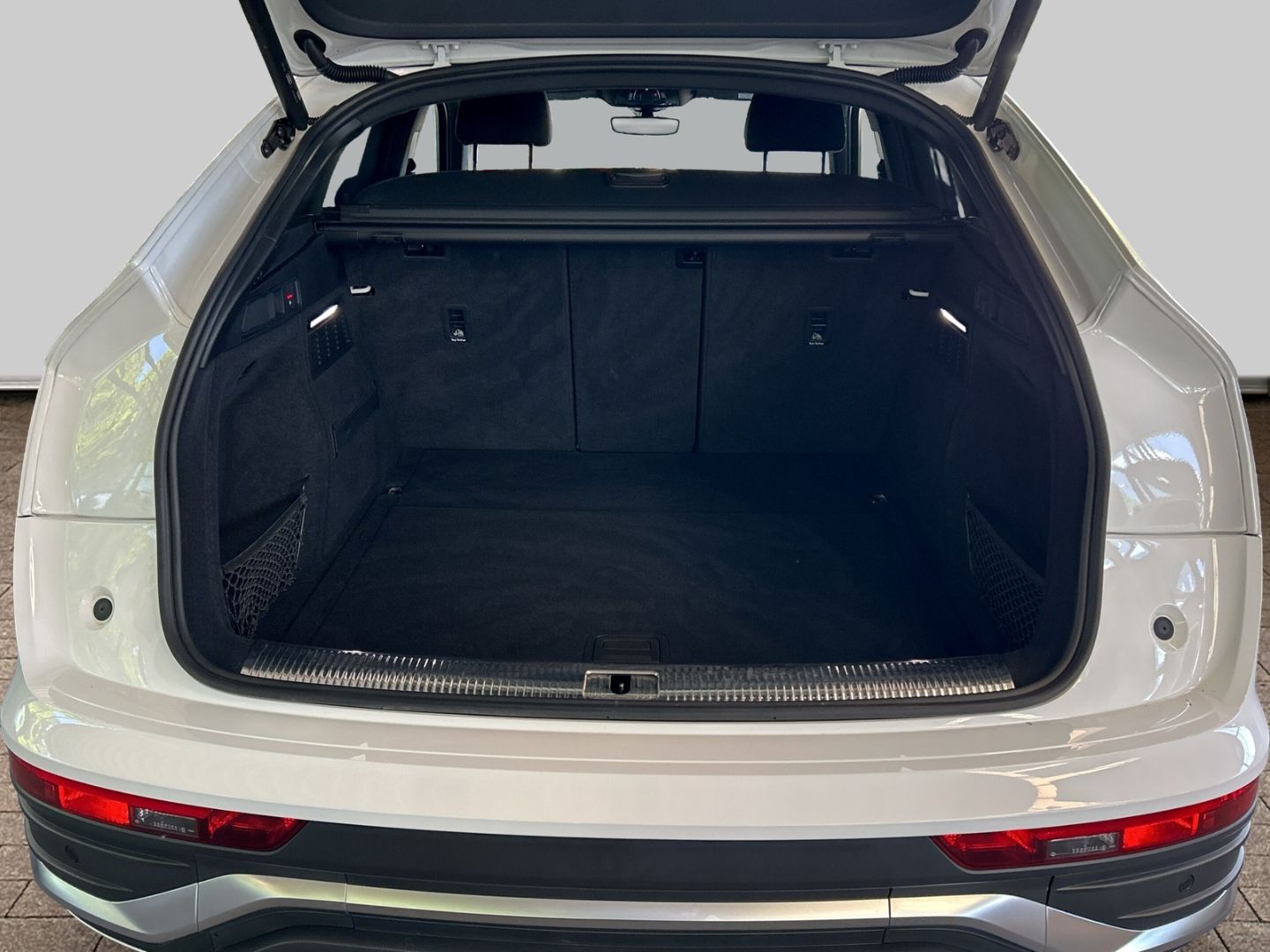 Fahrzeugabbildung Audi Q5 Sportback 35 TDI S tronic S Line Sportsitze S
