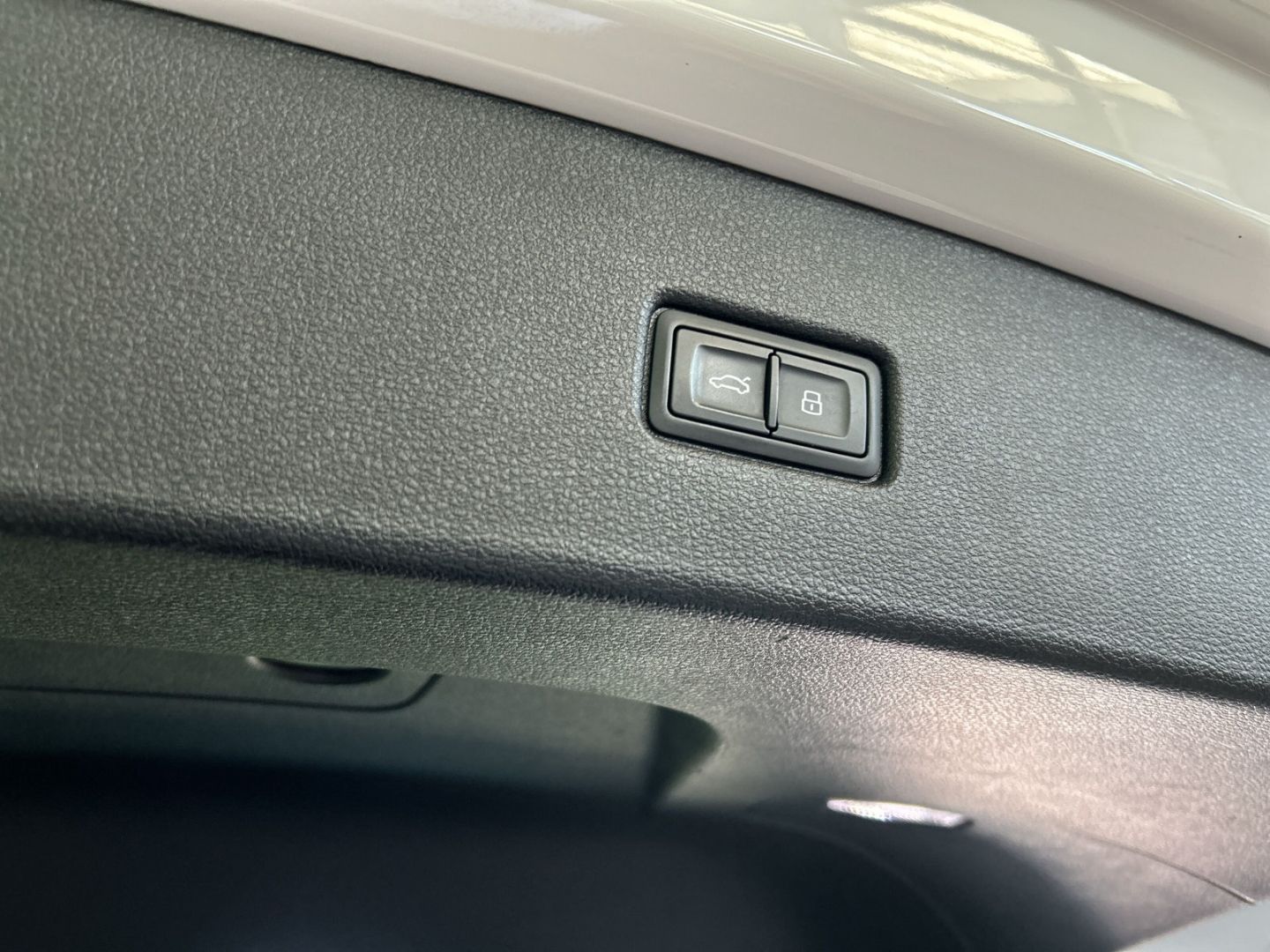 Fahrzeugabbildung Audi Q5 Sportback 35 TDI S tronic S Line Sportsitze S