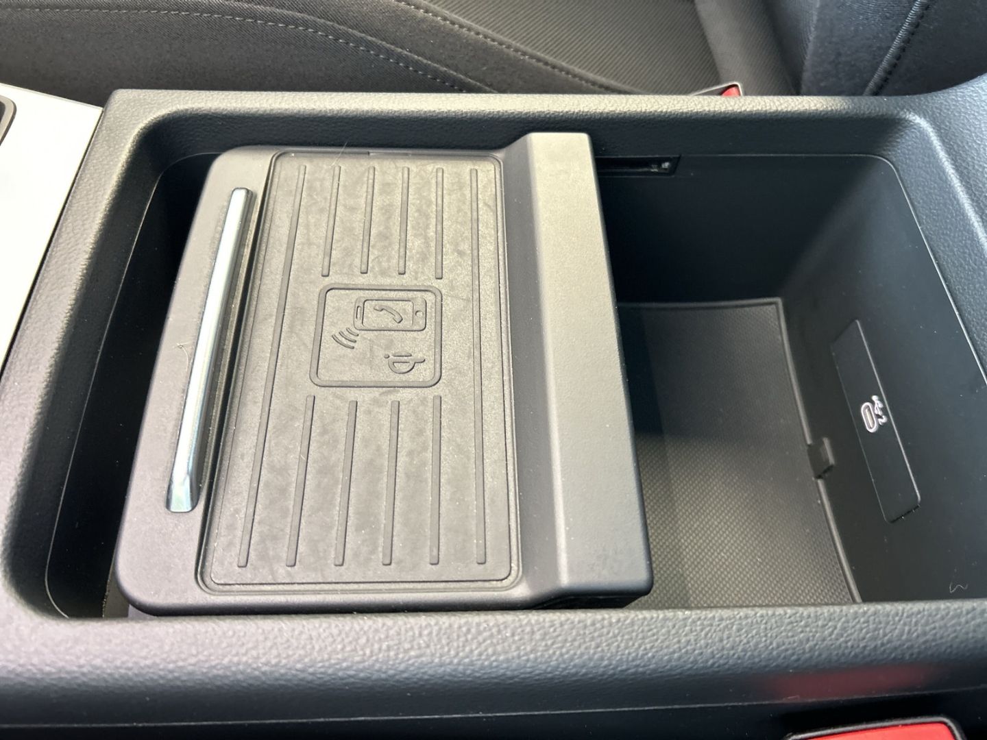 Fahrzeugabbildung Audi Q5 Sportback 35 TDI S tronic S Line Sportsitze S