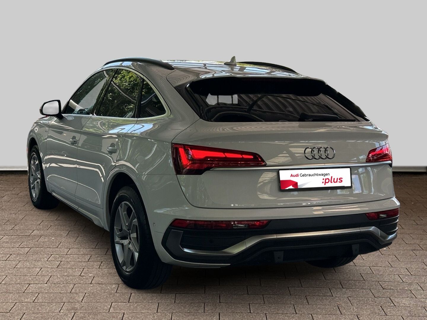 Fahrzeugabbildung Audi Q5 Sportback 35 TDI S tronic S Line Sportsitze S