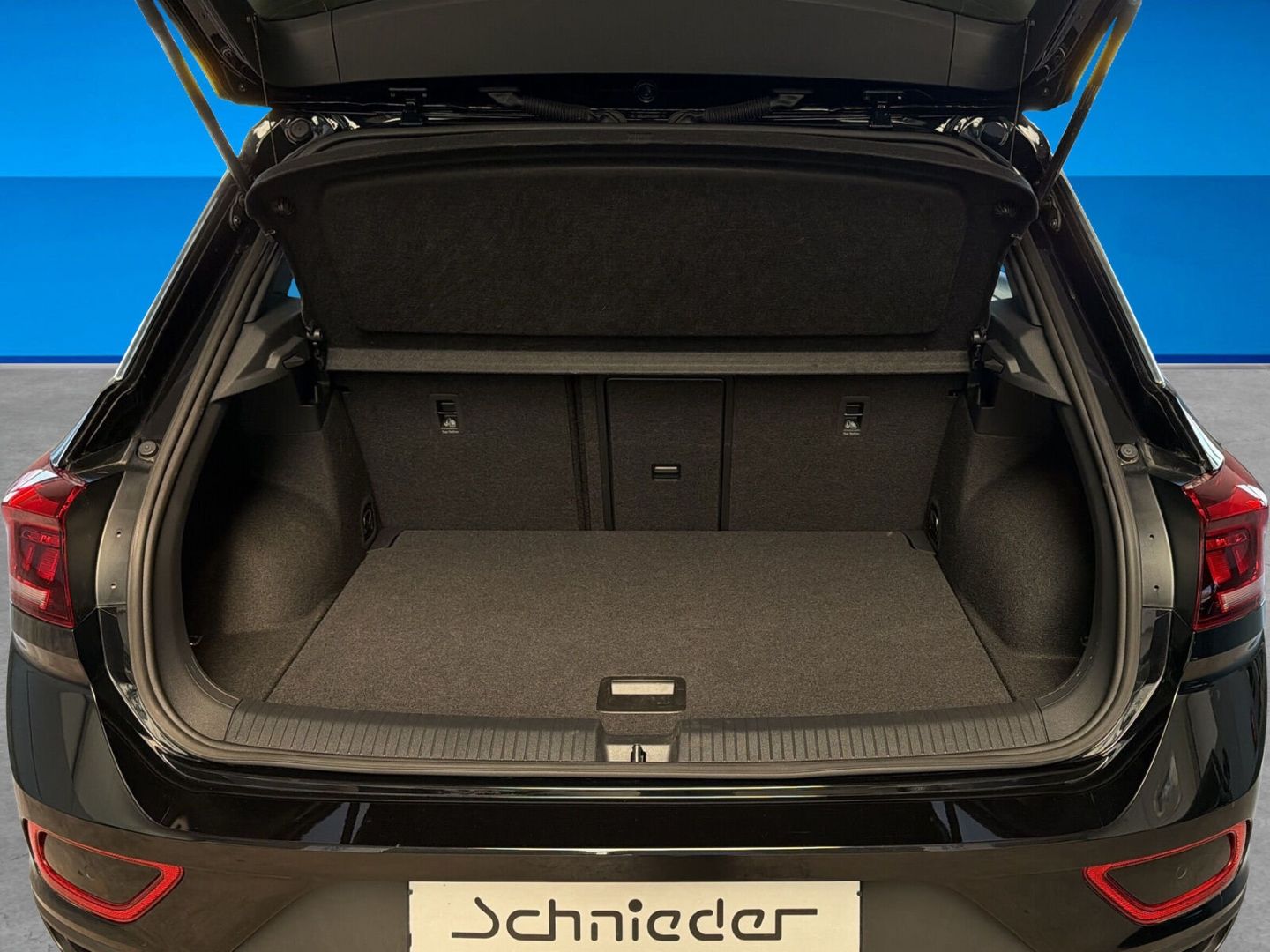 Fahrzeug 11 Fahrzeugabbildung Volkswagen T-Roc 1.5 TSI Goal RearView Clima Navi LED-Plus
