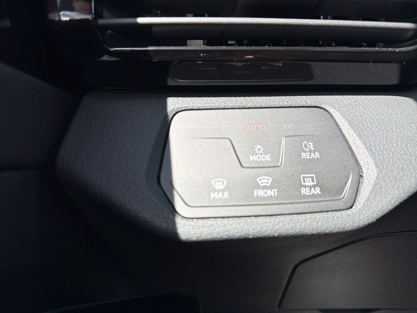Fahrzeugabbildung Volkswagen ID.4 Pro Performance 150 Kw Clima Navi LED