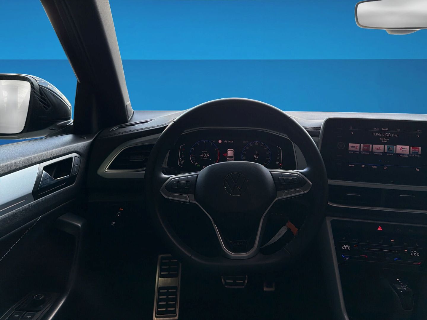 Fahrzeugabbildung Volkswagen T-Roc 1.5 TSI Goal Rear View Clima LED Navi