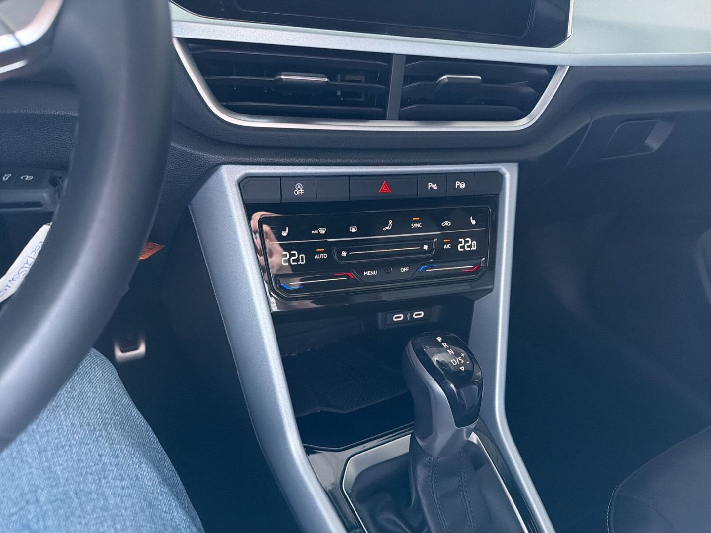 Fahrzeugabbildung Volkswagen T-Roc 1.5 TSI Goal Rear View Clima LED Navi