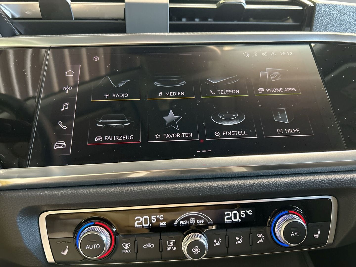 Fahrzeugabbildung Audi Q3 45 TFSI e LED Kamera Alu 18'' Carplay AHK