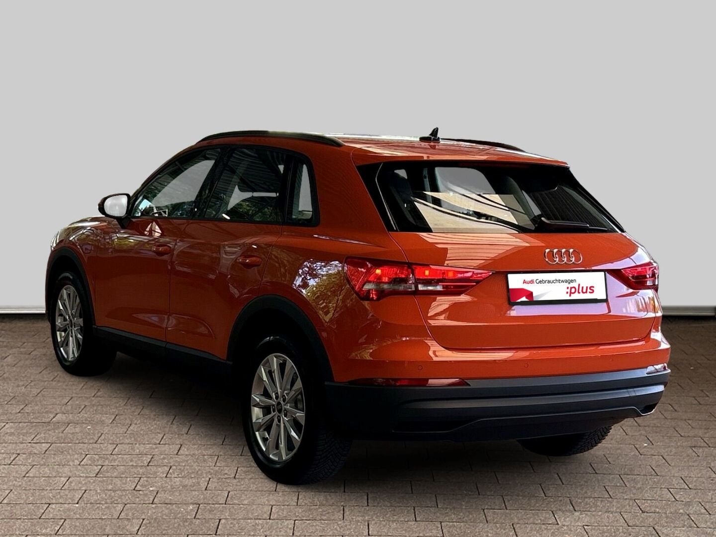 Fahrzeugabbildung Audi Q3 45 TFSI e LED Kamera Alu 18'' Carplay AHK