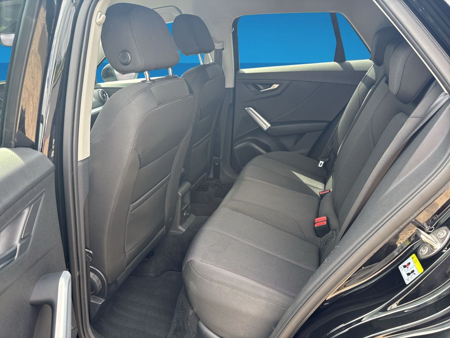 Fahrzeug 13 Fahrzeugabbildung Audi Q2 35 TFSI DSG B.O. CAM SHZ CARPLAY ALLWETTER