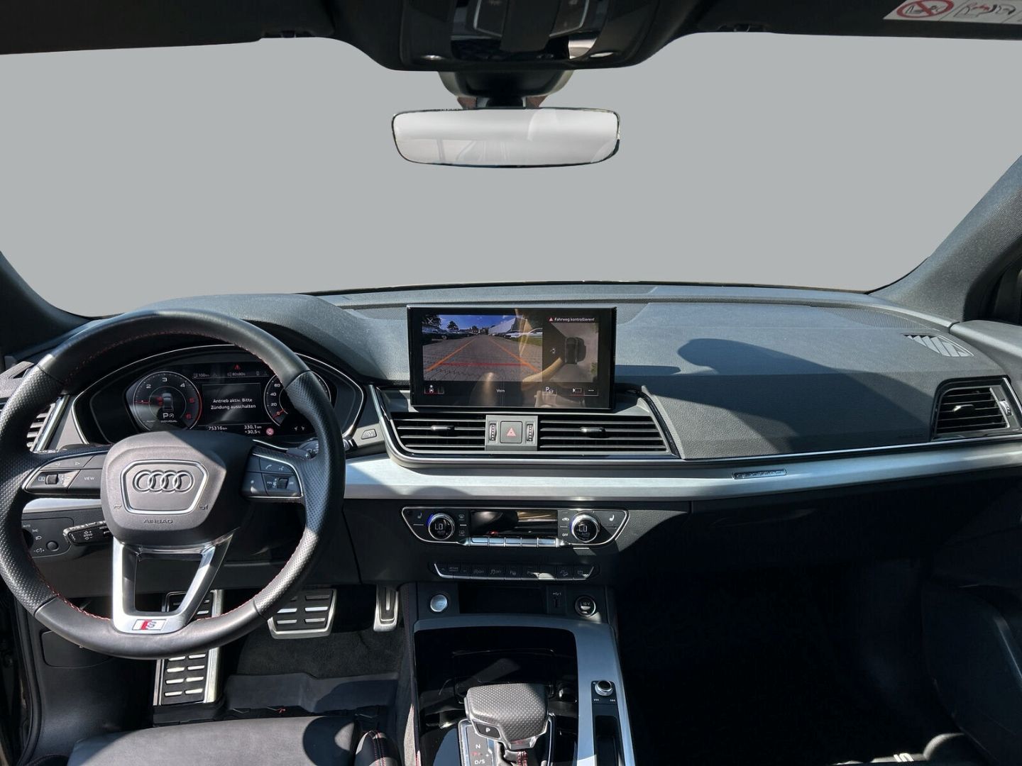 Fahrzeug 12 Fahrzeugabbildung Audi Q5 40 TDI quattro S Line Matrix S Sportsitze LED