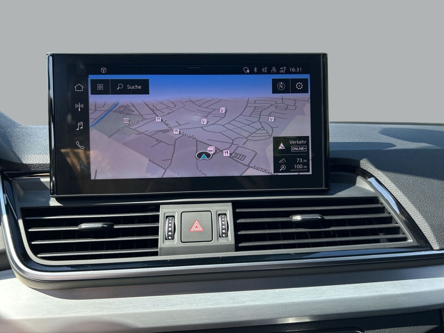 Fahrzeug 18 Fahrzeugabbildung Audi Q5 40 TDI quattro S Line Matrix S Sportsitze LED