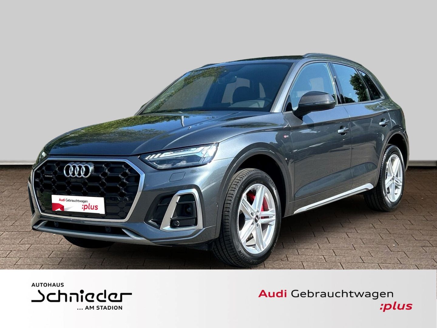 Fahrzeug 3 Fahrzeugabbildung Audi Q5 40 TDI quattro S Line Matrix S Sportsitze LED