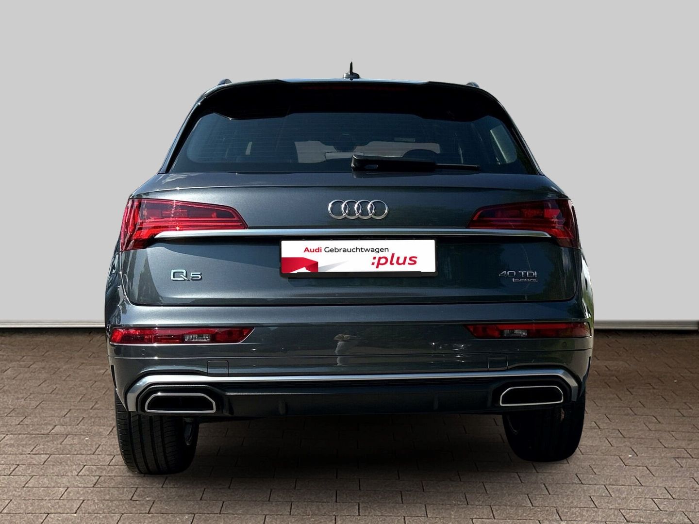 Fahrzeug 10 Fahrzeugabbildung Audi Q5 40 TDI quattro S Line Matrix S Sportsitze LED