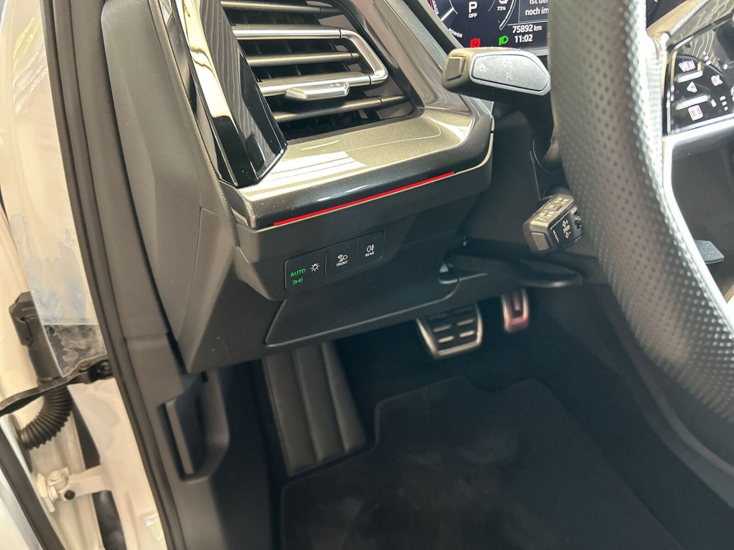 Fahrzeug 15 Fahrzeugabbildung Audi Q4 40 Sportback S Line Matrix LED Pano Wärmepump