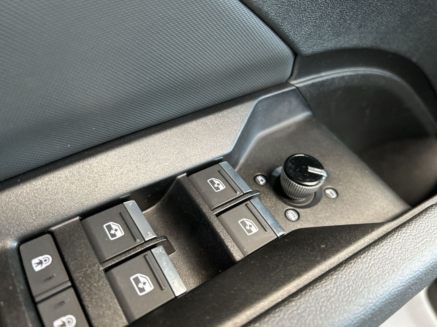 Fahrzeug 24 Fahrzeugabbildung Audi Q4 40 Sportback S Line Matrix LED Pano Wärmepump