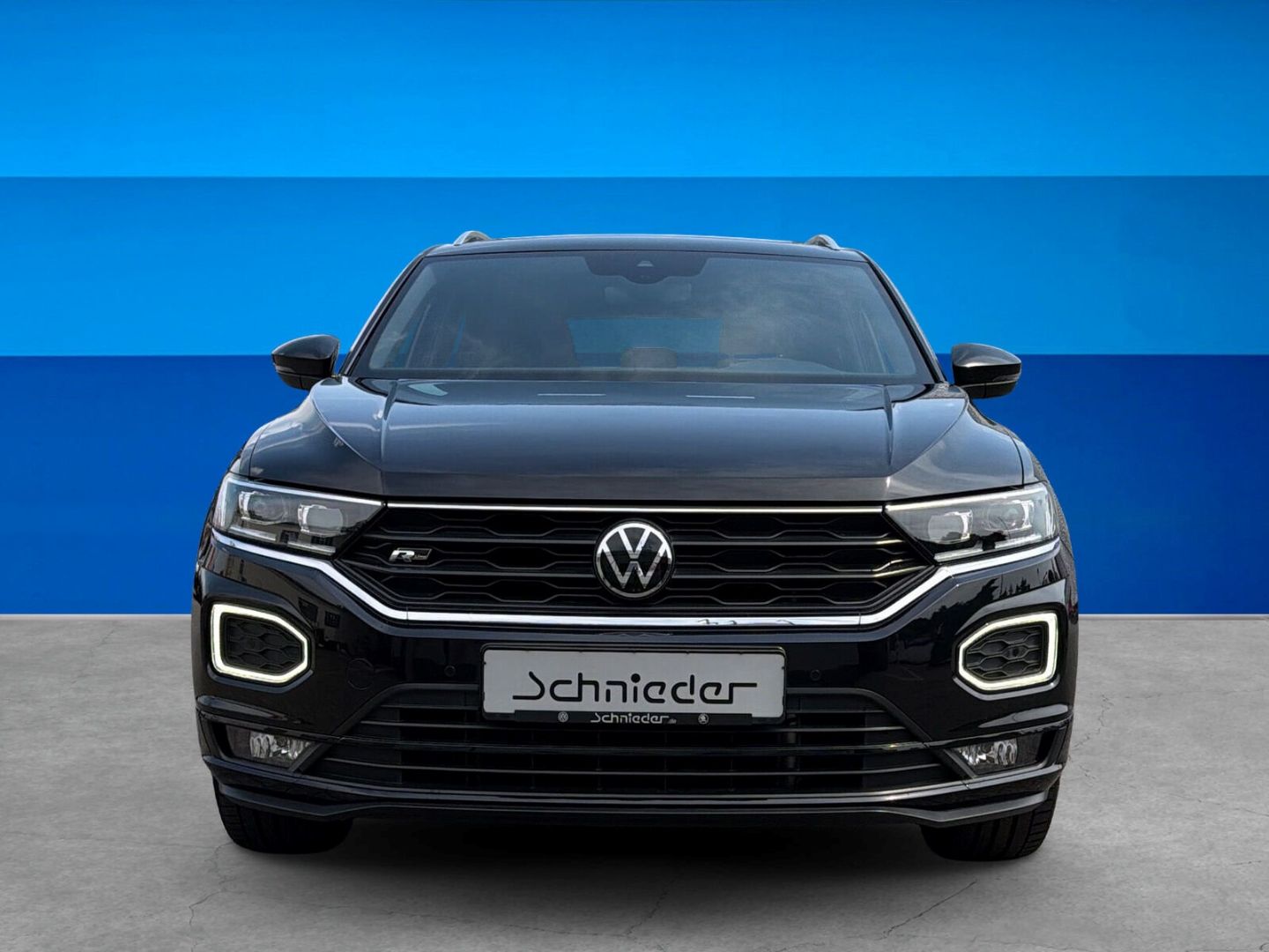 Fahrzeug 8 Fahrzeugabbildung Volkswagen T-Roc 1.5 TSI Sport R-Line Rear View Pano AHK