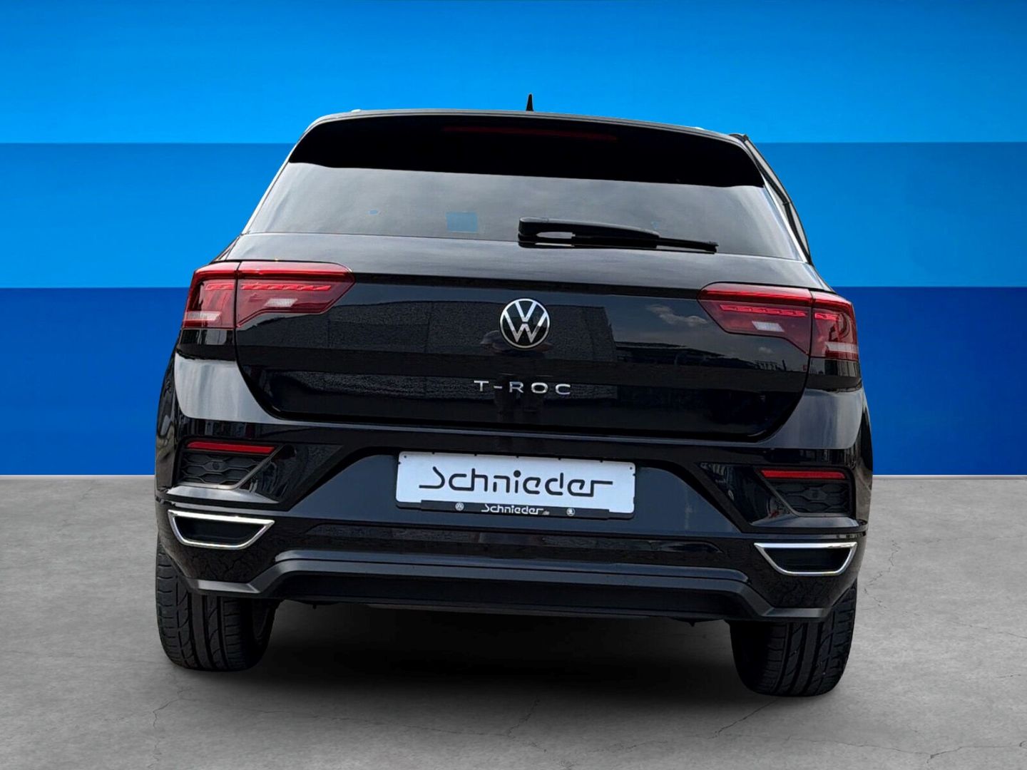 Fahrzeug 9 Fahrzeugabbildung Volkswagen T-Roc 1.5 TSI Sport R-Line Rear View Pano AHK