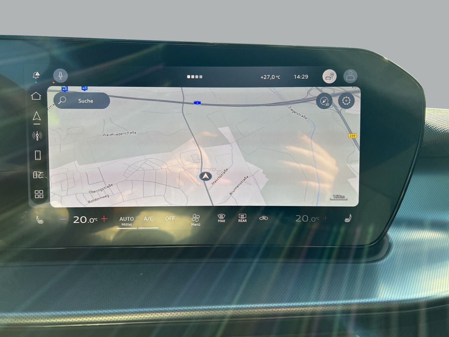 Fahrzeugabbildung Audi Q3 SUV E-HYBRID 200 kW+LED+HUD+AHK+PANO+TECHPRO - mit KI generiert/bearbeitet