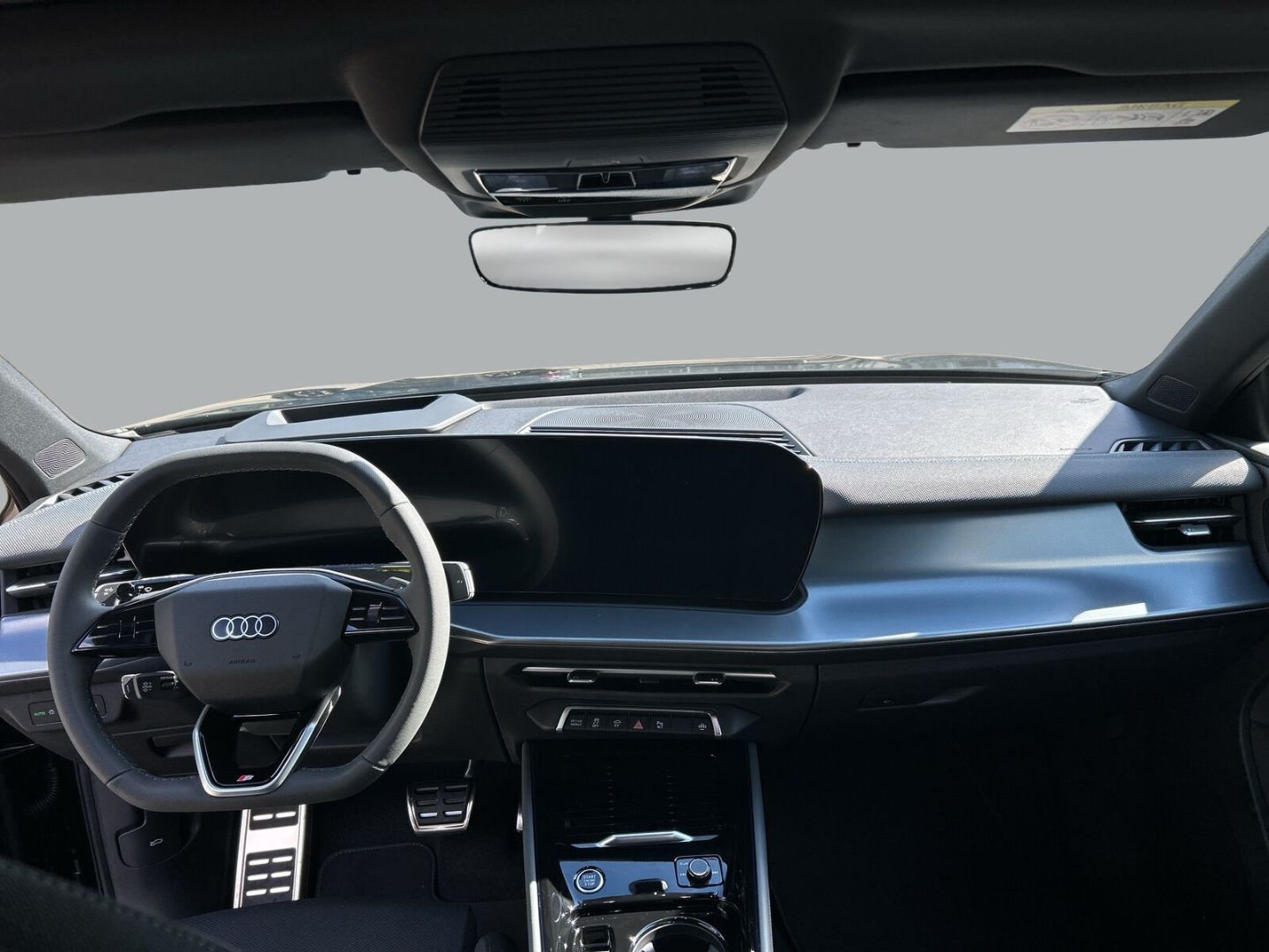 Fahrzeugabbildung Audi Q3 SUV E-HYBRID 200 kW+LED+HUD+AHK+PANO+TECHPRO - mit KI generiert/bearbeitet