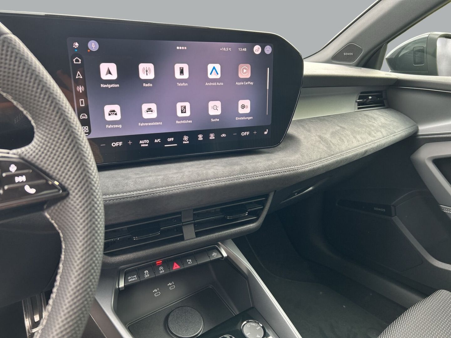 Fahrzeugabbildung Audi A3 SPORTBACK ADVANCED 85 kW+LED+PANO+AHK+KAMERA - mit KI generiert/bearbeitet