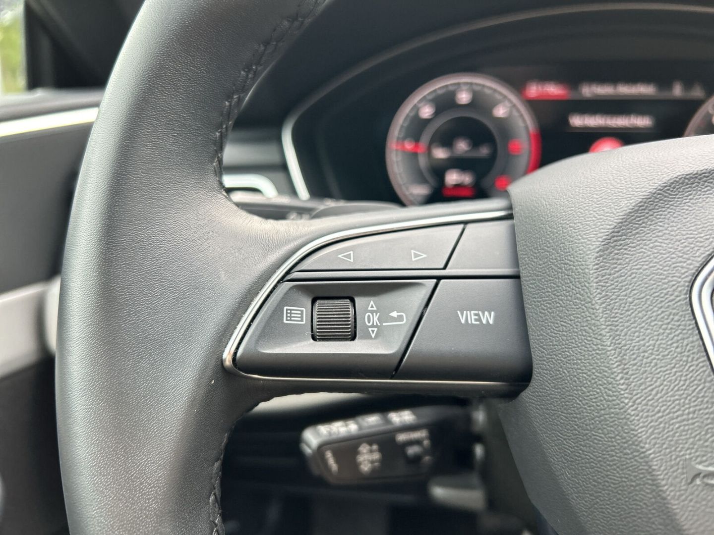 Fahrzeugabbildung Audi A5 S-Line QUATTRO 40 2.0 TDI Sportback MATRIX LE - mit KI generiert/bearbeitet
