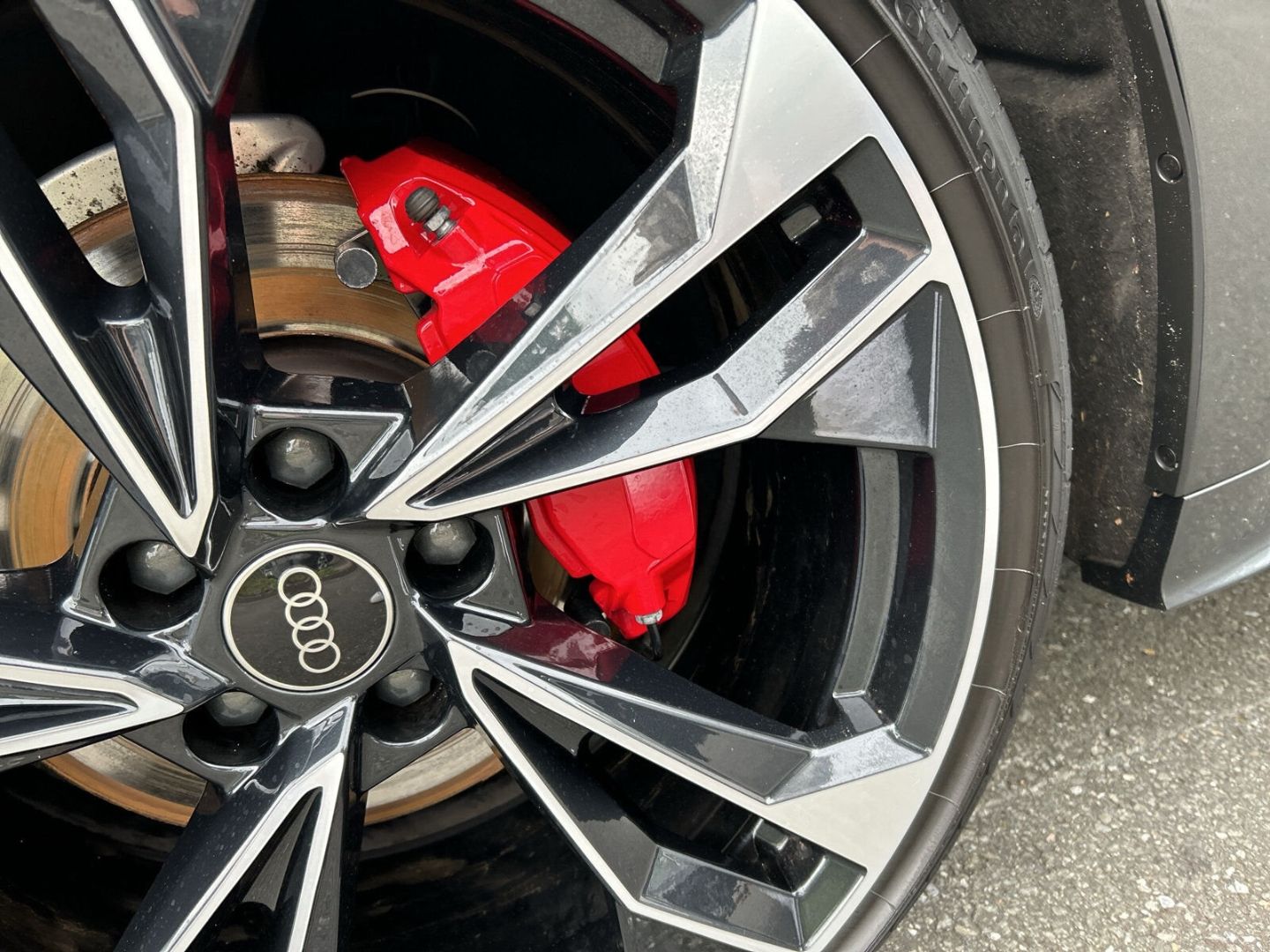 Fahrzeugabbildung Audi A5 S-Line QUATTRO 40 2.0 TDI Sportback MATRIX LE - mit KI generiert/bearbeitet