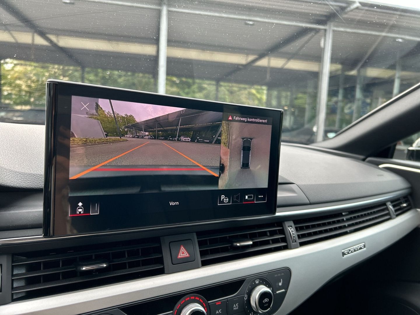 Fahrzeugabbildung Audi A5 S-Line QUATTRO 40 2.0 TDI Sportback MATRIX LE - mit KI generiert/bearbeitet