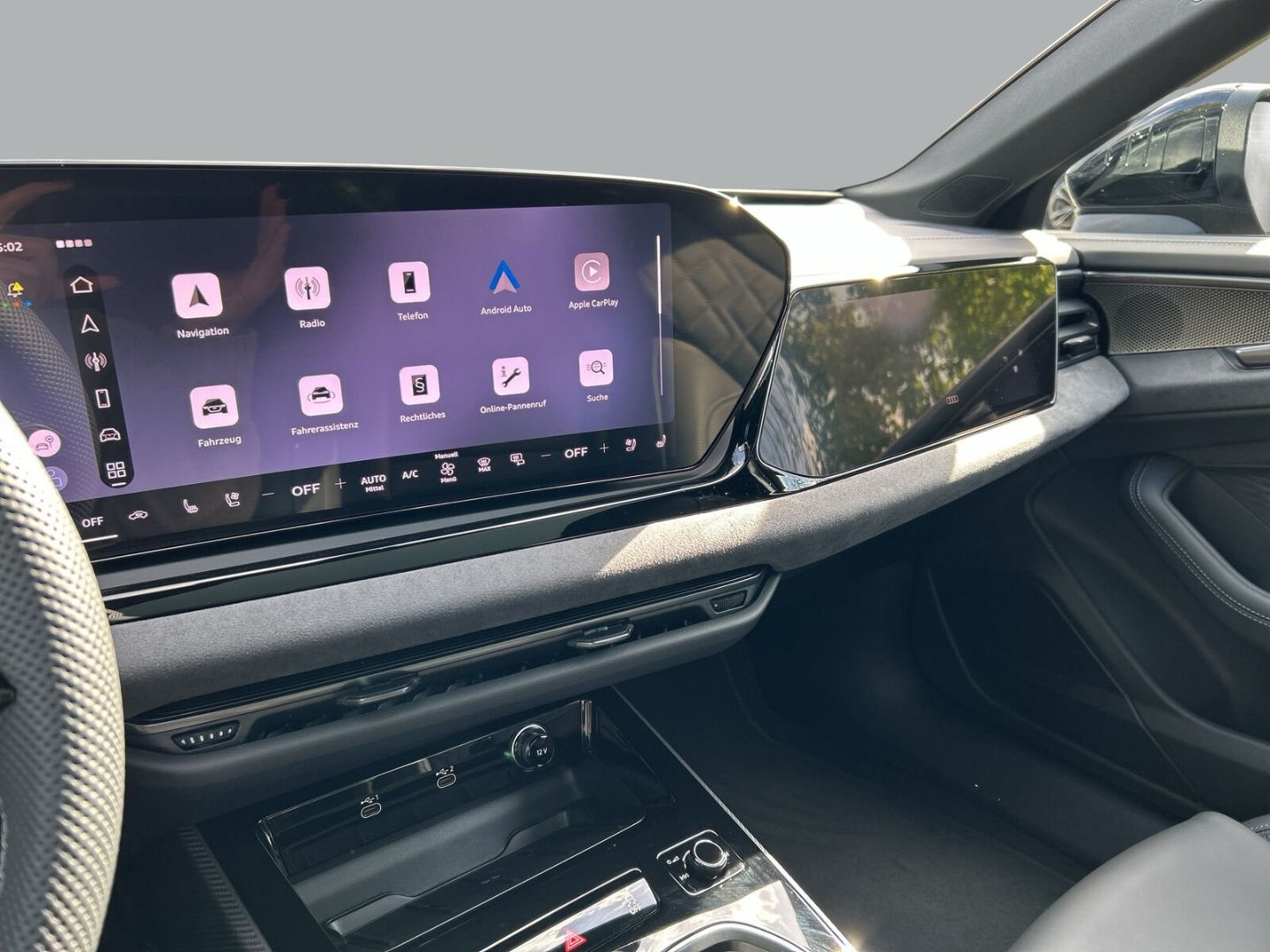 Fahrzeugabbildung Audi A6 TDI ALLROAD+MATRIX LED+PANO+AHK+HUD+TECHPRO+ - mit KI generiert/bearbeitet