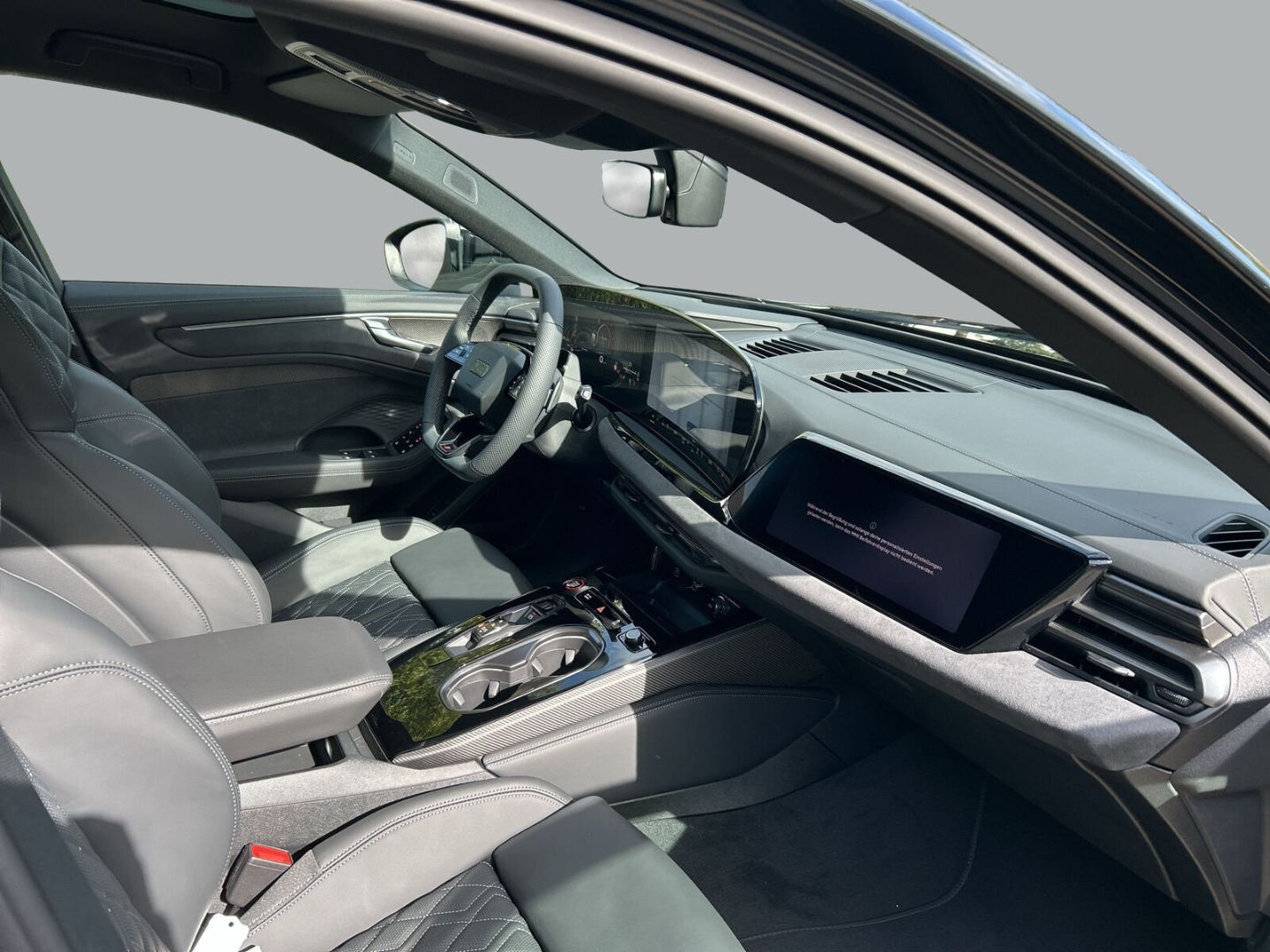 Fahrzeugabbildung Audi A6 TDI ALLROAD+MATRIX LED+PANO+AHK+HUD+TECHPRO+ - mit KI generiert/bearbeitet