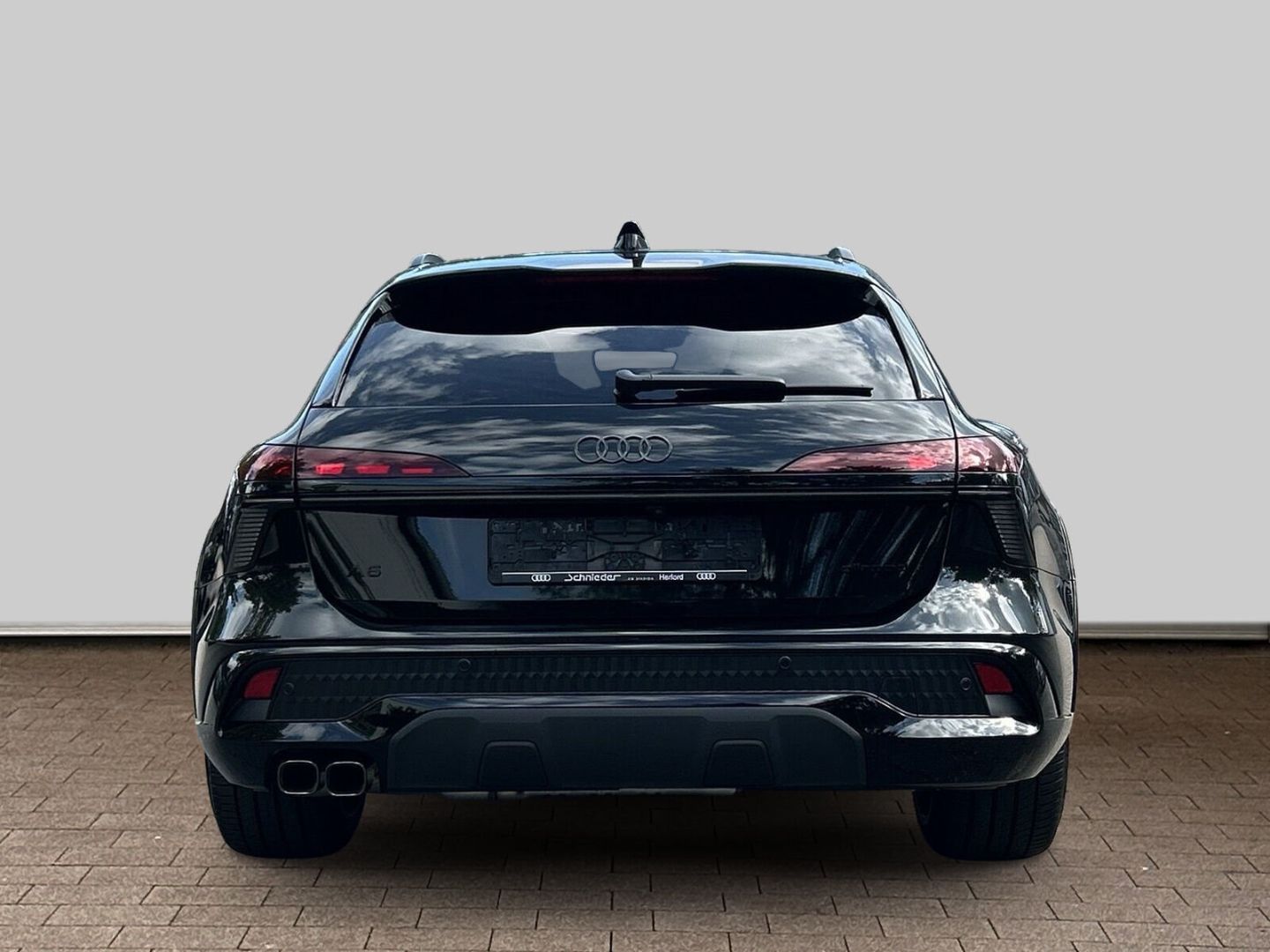 Fahrzeugabbildung Audi A6 TDI ALLROAD+MATRIX LED+PANO+AHK+HUD+TECHPRO+ - mit KI generiert/bearbeitet