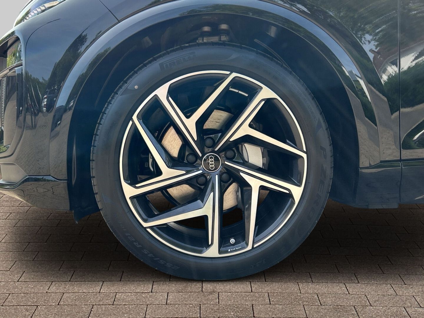 Fahrzeugabbildung Audi Q6 e-tron SPORTBACK 315KW+AHK+LUFT+TECHPRO+HUD+P