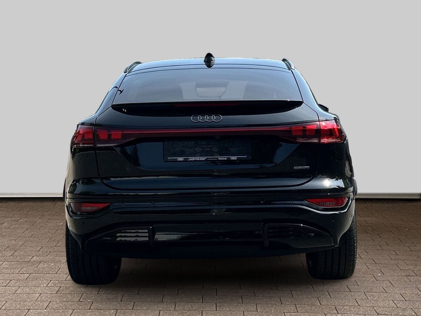 Fahrzeugabbildung Audi Q6 e-tron SPORTBACK 315KW+AHK+LUFT+TECHPRO+HUD+P