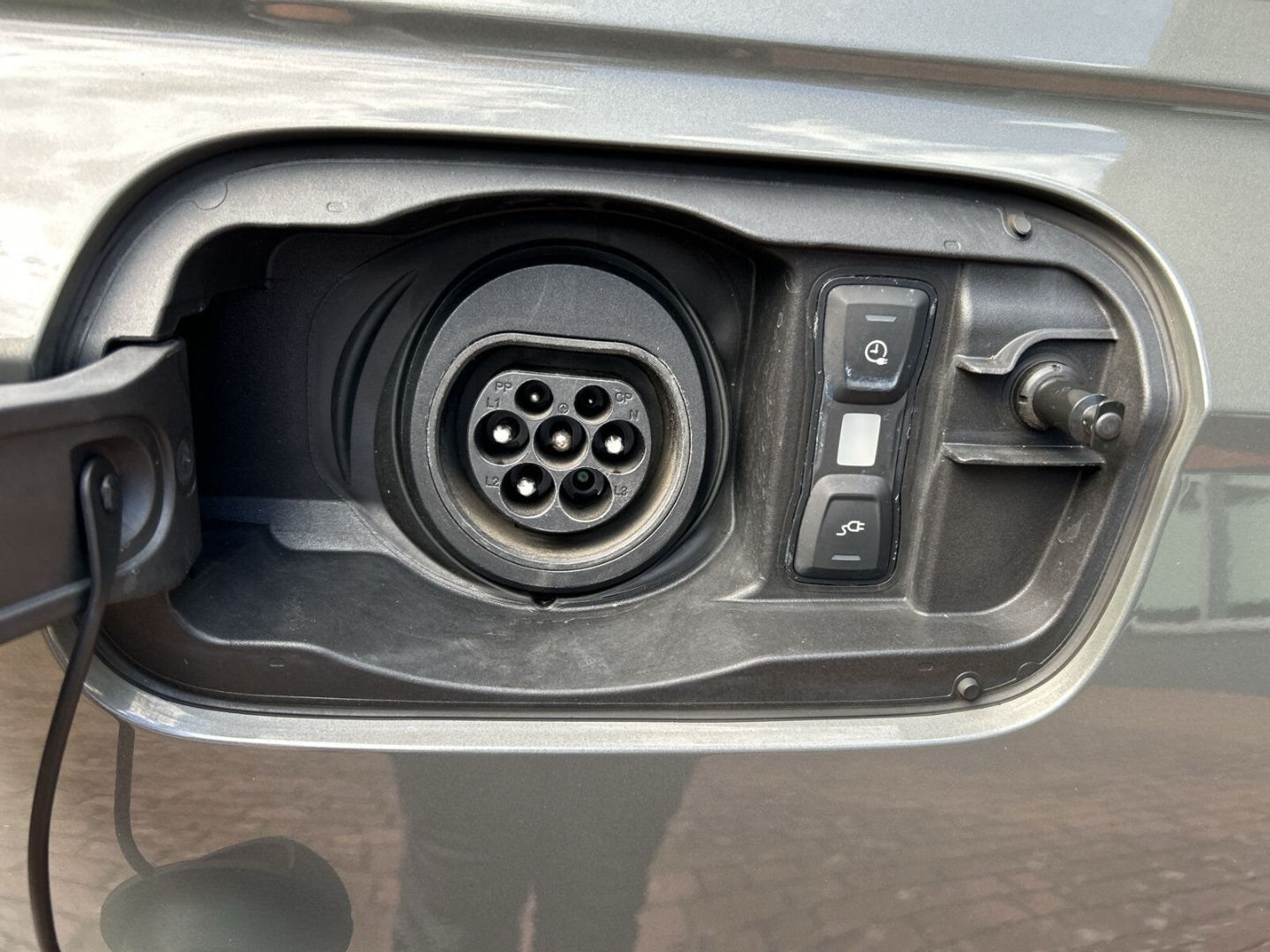 Fahrzeug 21 Fahrzeugabbildung Audi A6 Avant 50 TFSI e quattro Matrix LED Kamera Car